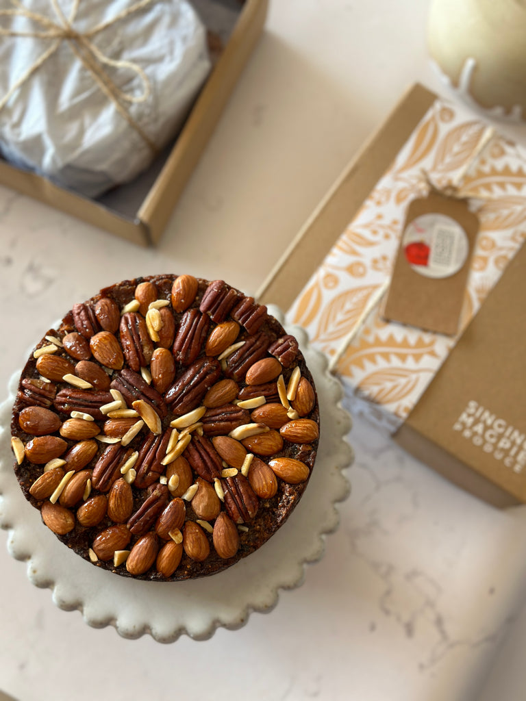 AF. PRE-ORDER - Singing Magpie Christmas Cake