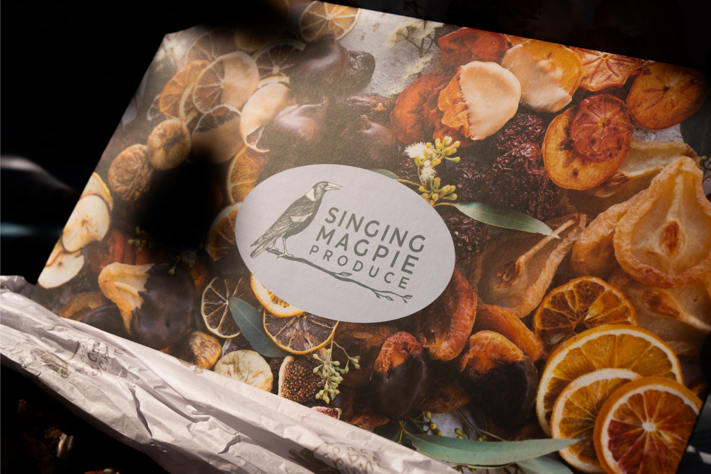 A. Summer Deluxe Rainbow Gift box (large, no chocolate)